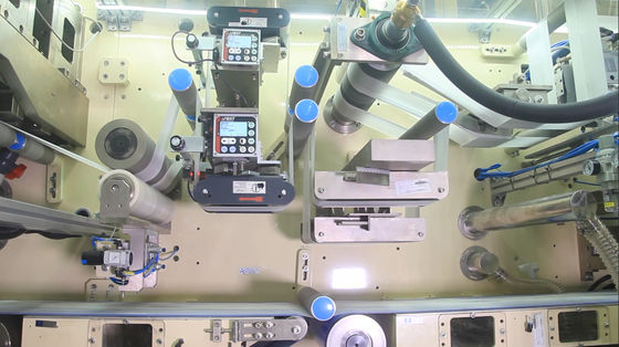 Mitsubishi System 98% Passing 0.6Mpa Diaper Manufacturing Machine