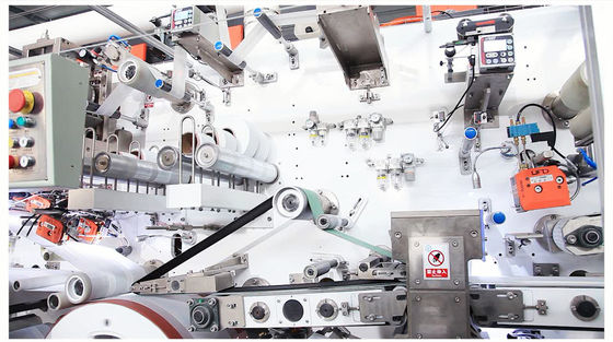HAINA Remote Maintenance 3 Phase 380VAC 500pcs/Min Baby Diaper Machinery